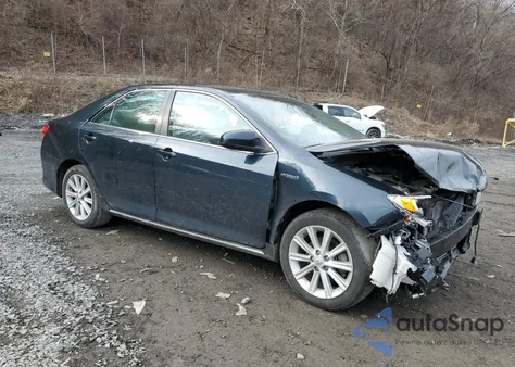 2014 Toyota Camry Hybrid from USA, damaged, VIN 4T1BD1FK1EU110949